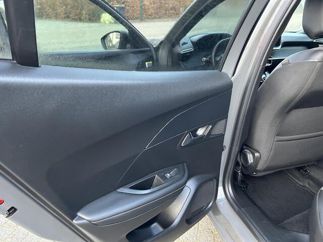 Peugeot 2008 1.2 PureTech 100 Allure