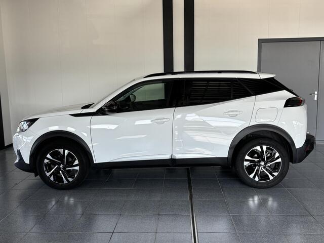 Peugeot 2008 1.2 PureTech Allure Cruise/Climate control, Apple Carplay/Android auto, Stoelverwarming, Achteruitrij-camera, PDC achter,