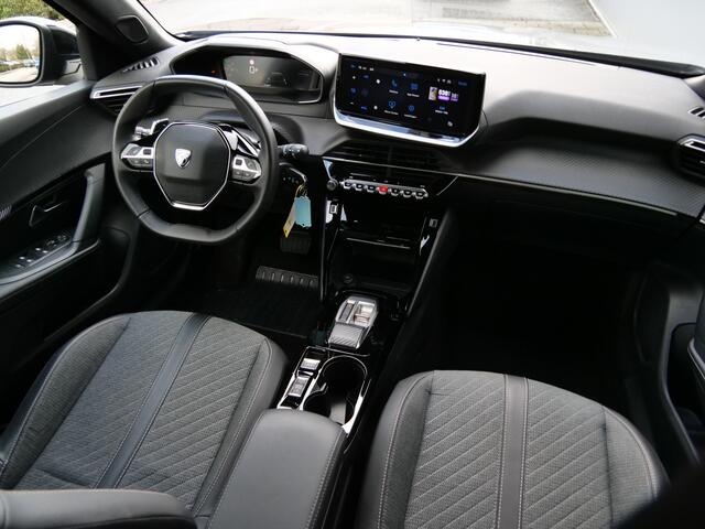 Peugeot 2008 1.2 Hybrid 136 Pk Allure Automaat DAB / Apple Carplay / PDC / 17 inch