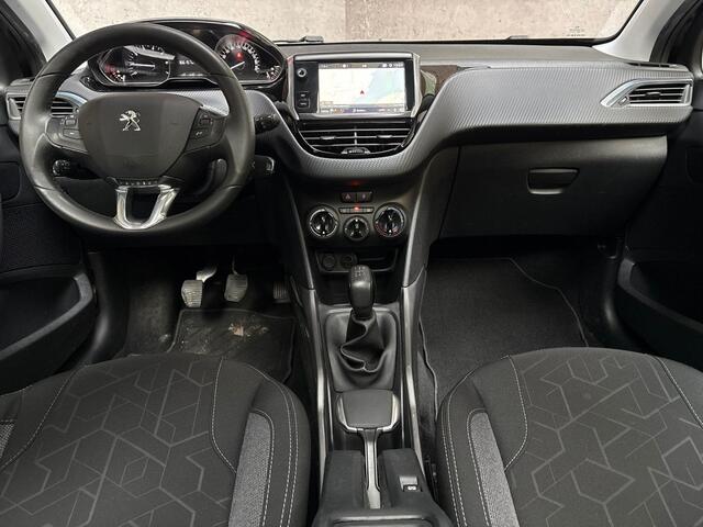 Peugeot 2008 1.2 PureTech Sport (PANORAMADAK, APPLE CARPLAY, NAVIGATIE, LM VELGEN, SPORTSTOELEN, CRUISE, PARKEERSENSOREN, NIEUWE APK, NIEUWSTAAT)