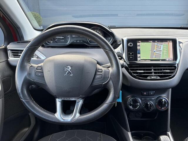 Peugeot 2008 1.2 PureTech Blue Lion Navi,Afnem.Trekhaak,Airco,Cruise,Pdc,110pk,N.A.P,Lm velgen,Recent Beurt gehad,Nieuwe Apk bij Aflevering