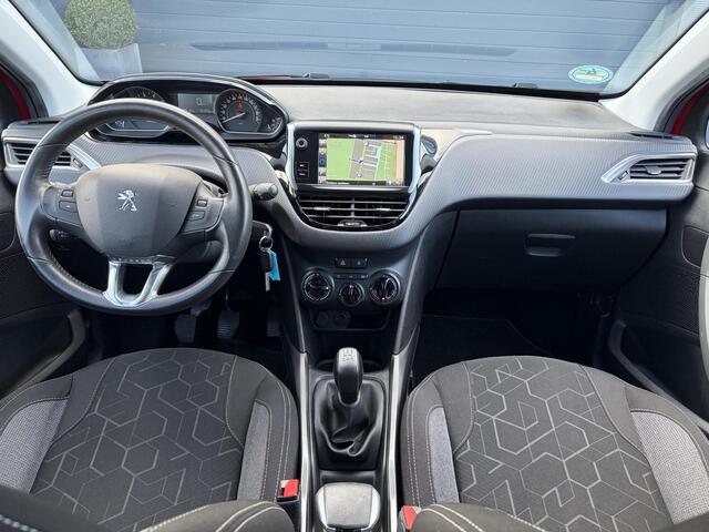 Peugeot 2008 1.2 PureTech Blue Lion Navi,Afnem.Trekhaak,Airco,Cruise,Pdc,110pk,N.A.P,Lm velgen,Recent Beurt gehad,Nieuwe Apk bij Aflevering