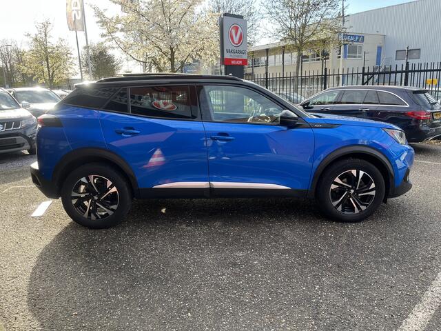 Peugeot 2008 1.2 PureTech GT-Line 131PK!! // SCHUIF-KANTELDAK // DODEHOEK // LED // CAMERA+SENSOREN // HALF LEDER // 3D COCKPIT //