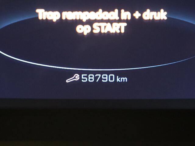 Peugeot 2008 1.2 PureTech GT EAT8 130PK | Carplay | Camera | Navigatie | Keyless Start |