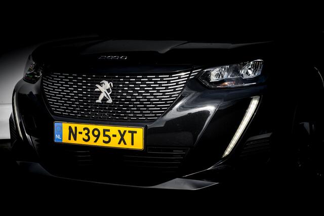 Peugeot 2008 1.2 131 PK PureTech Allure | Automaat | 3D-I-Cockpit | 1 e Eign | Ned Auto | Hoge zit / Instap . | Clima | Navigatie | DAB audio | Pdc | Cruise | Keyless entry | Apple Carplay/Android Auto |