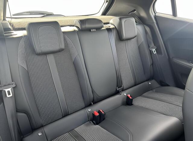 Peugeot 2008 1.2 PT 130 EAT8 GT | Adaptive cruise | Stoelverwarming | Prijs is rijklaar