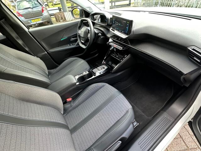 Peugeot 2008 EV Allure 50 KWH Navi Clima Cruise Camera