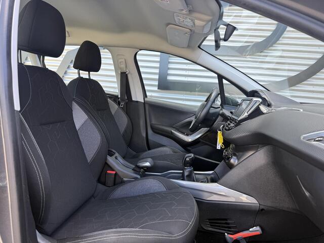 Peugeot 2008 1.2 PureTech Blue Lion Navi|Trekhaak|D-riem v.v. in 2023|Carplay|Cruise|PDC|N.A.P|APK tot 11-2026