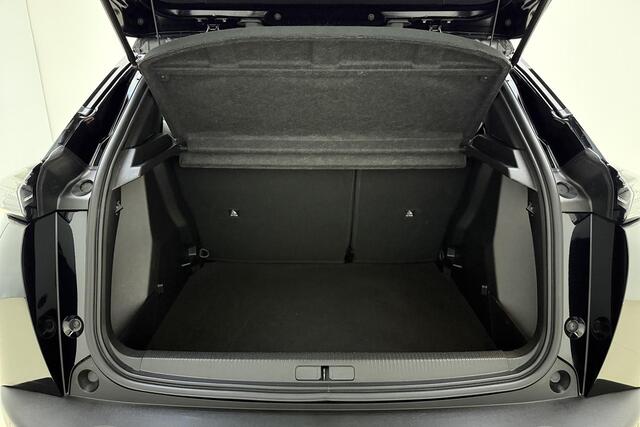 Peugeot 2008 1.2 Hybrid 145 Allure | Climate & Cruise Control | Parkeersensoren voor + achter | AppleCarplay/Android Auto |