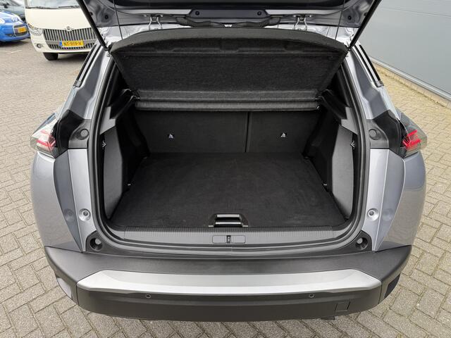 Peugeot 2008 100pk Allure Pack (360gr Camera - Keyless Entry - Adaptieve Cruise Controle - LED - Parkeersensoren V+A - Automatische Airco - 3D Cockpit - Navigatie - 17"incl 4S)