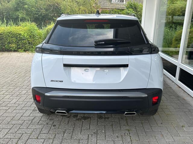 Peugeot 2008 1.2T 130pk Automaat Allure | Stoelverwarming | Achteruitrijd Camera | Climate & Cruise Control | Navigatie |