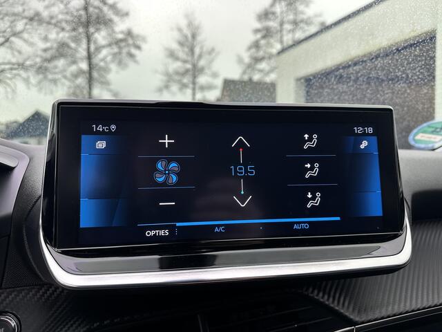 Peugeot 2008 1.2 Turbo 130 PK Allure | Automaat | Custom Uitvoering met Maxton Sport GT Exterieur Pack | Navigatie | Climate Control | Keyless Start | Camera | 17" Lichtmetalen Velgen | Spoiler | Parkeersensoren | Cruise Control | LED Verlichting |