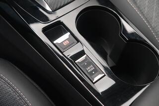 peugeot-2008-1.2-hybrid-145pk-e-dcs