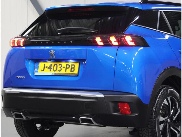 Peugeot 2008 130PK Allure | 1ste eigenaar | AppleCarPlay/AndroidAuto | Adaptive Cruise Control | Camera | Climate Control | LED lampen | Navigatie | AUTOMAAT | 17"LMV | Privacy Glass | Isofix | Parkeersensoren |