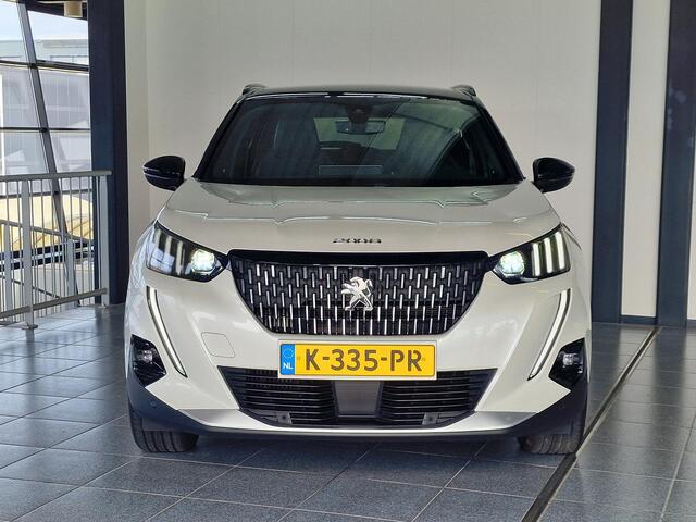 Peugeot 2008 1.2 PureTech GT Pack Automaat, Keyless Entry/Start, Dodehoek detectie, Navigatie, Luxe bekleding, Applecarpl./Andr. Auto, Schuif/Kanteldak