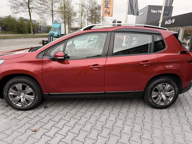 Peugeot 2008 1.2 PureT. Blue Lion panorama dak