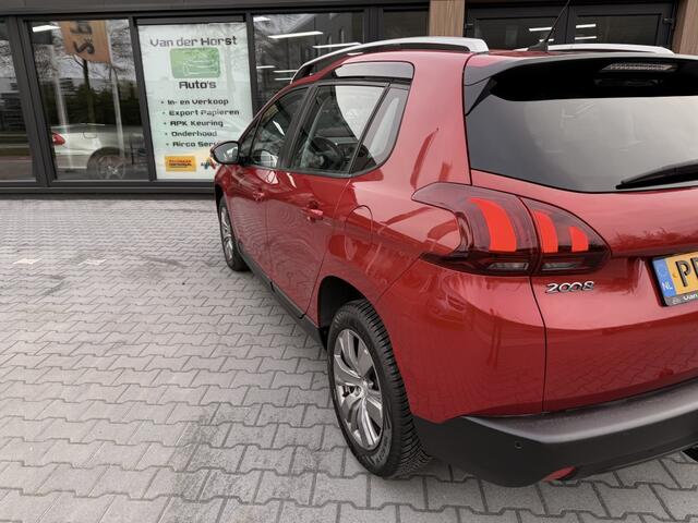 Peugeot 2008 1.2 PureT. Blue Lion panorama dak