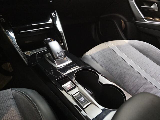 Peugeot 2008 1.2 PureTech Allure - Stoelverwarming - Apple Carplay/Android Auto - Cruise - Virtual Cockpit