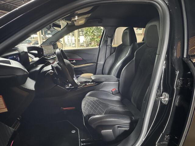 Peugeot 2008 1.2 PureTech GT Automaat ,17 LMV, PDC, Navigatie.