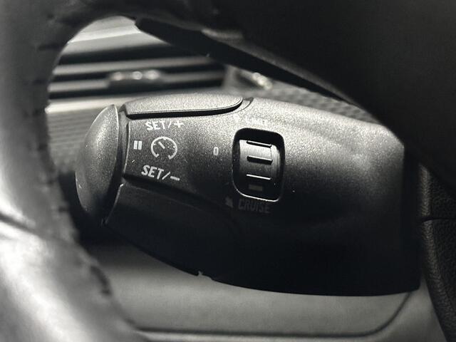 Peugeot 2008 1.2 PureTech Active/ D-Riem verv: 99.000 KM!/ Media-Scherm/ Airco/ Cruise/ Elek. pakket/ Isofix/ Bluetooth/ Multi. LEDER. Stuur/ AUX & USB/ Mistl./ LED Dagrijverl./ Dakrails.