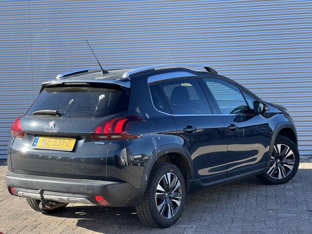 Peugeot 2008 1.2 PureTech Allure | Nieuw Binnen! | Navi | Trekhaak | Half leder