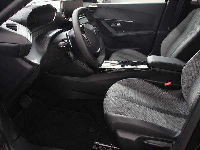 Peugeot 2008 1.2 PureTech 130pk Automaat Allure | Navigatie | Climate Control | Camera 360 | Dab | Led | Lichtmetalen Velgen | Parkeer sensoren | Cruise Control Adaptive | Stoelverwarming