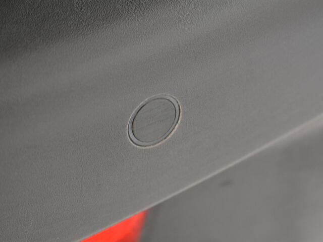 Peugeot 2008 1.2 Hybrid 136 Allure | Navigatie | Parkeer Camera |