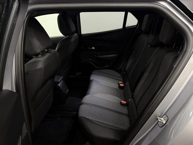 Peugeot 2008 1.2 Hybrid 145 Allure Half leder, Apple carplay, 360 Camera, Keyless start, Navi, Cruise control, Rijstrook correctie