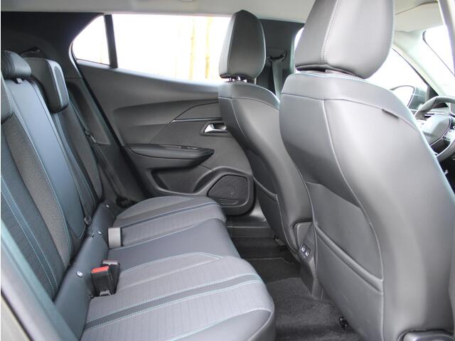 Peugeot 2008 1.2 PureTech Allure Pack | Apple Carplay / Camera / Stoelverwarming