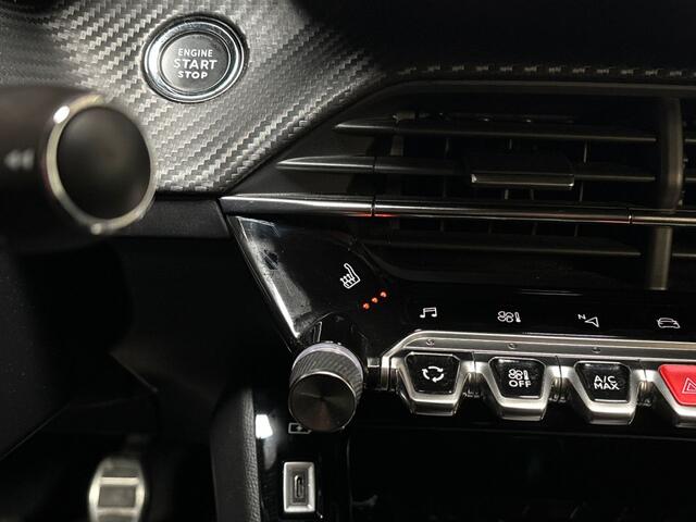 Peugeot 2008 1.2 PureTech GT Line (VIRTUAL COCKPIT, APPLE CARPLAY, GROOT NAVI, KEYLESS, LEDER/ALCANTARA, 360 CAMERA, STOELVERWARMING, GETINT GLAS, ADAPTIVE CRUISE, TREKHAAK, NIEUWSTAAT)