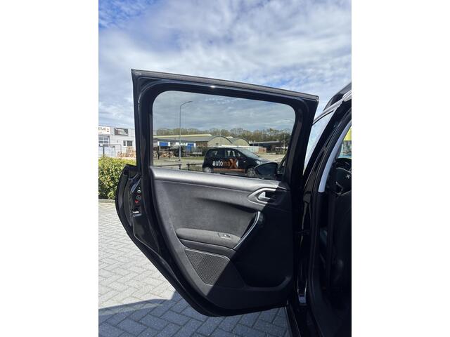 Peugeot 2008 1.2 PureTech GT-Line |Dealer Onderhouden!|Trekhaak!|Navi!|