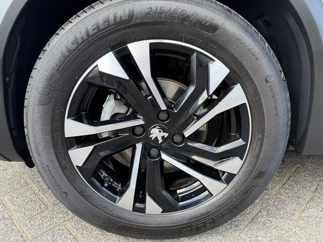 Peugeot 2008 130pk Allure Pack (Camera - Stoelverwarming - Keyless Entry - LED - Parkeersensoren V+A - Automatische Airco - 3D Cockpit - Navigatie - Apple Carplay)