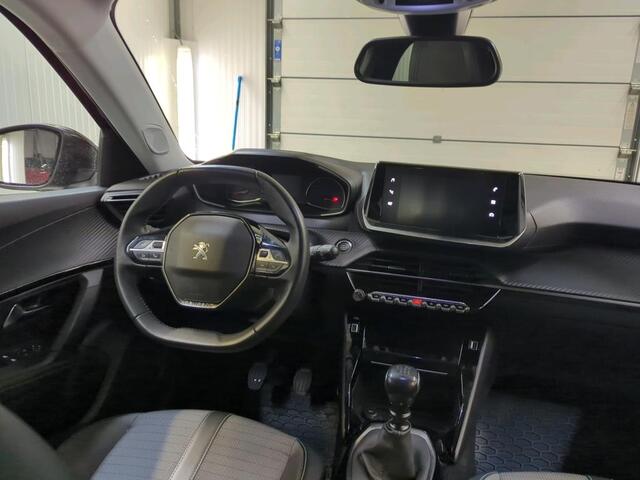 Peugeot 2008 1.2 PureTech Allure Pack |Leer|Camera|Trekhaak|PDC!