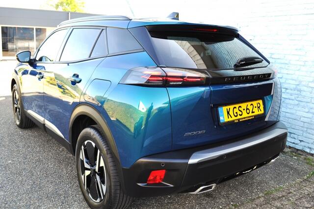 Peugeot 2008 1.2 Hyb 145 Allure pdc v+a carplay crc