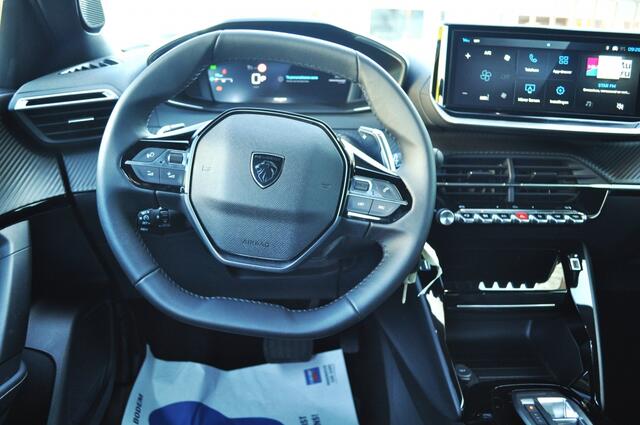 Peugeot 2008 1.2 Hyb 145 Allure pdc v+a carplay crc