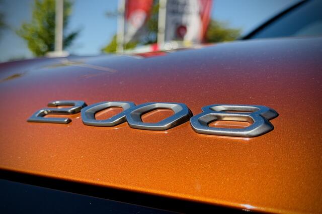 Peugeot 2008 1.2 155PK GT Pack | PANO | STOELVERWARMING | 3D COCKPIT