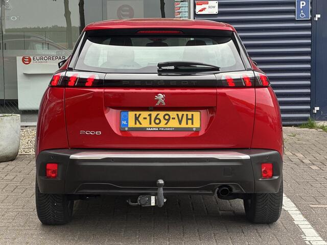 Peugeot 2008 1.2 PureTech Active Pack | Trekhaak | Navigatie | Climate Control | Cruise Control | Navigatie | Lichtmetalen velgen met Allseason banden | DAB | Apple Carplay/Android Auto |