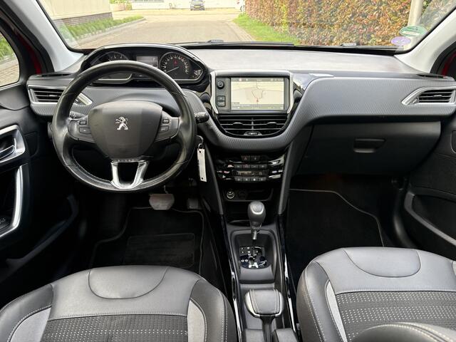 Peugeot 2008 1.2 PureTech Allure / AUTOMAAT / NAVI / PANORAMADAK / CLIMATE / 102dkm! NAP!