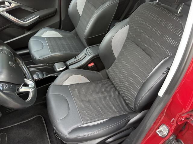 Peugeot 2008 1.2 PureTech Allure / AUTOMAAT / NAVI / PANORAMADAK / CLIMATE / 102dkm! NAP!