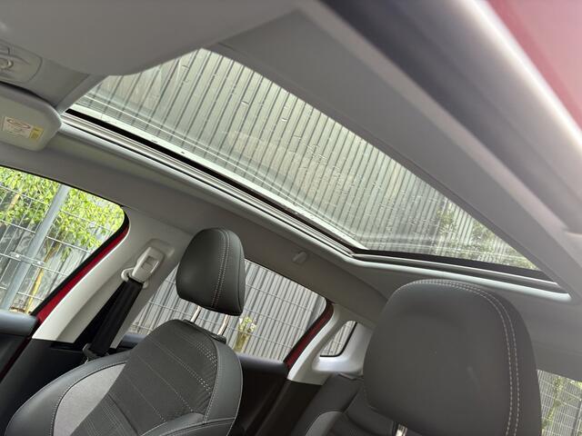 Peugeot 2008 1.2 PureTech Allure / AUTOMAAT / NAVI / PANORAMADAK / CLIMATE / 102dkm! NAP!