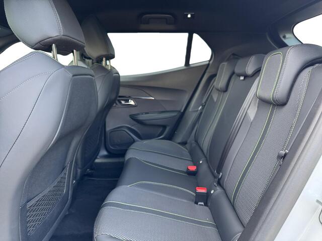 Peugeot 2008 GT 1.2 Hybrid 145pk e-DCS6 | GRIPCONTROL | 360° CAMERA | KEYLESS ENTRY | NAVI | ADAPTIVE CRUISE | DODEHOEKBEW. | LEDER/STOF