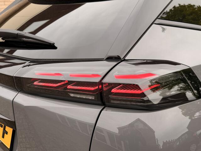 Peugeot 2008 1.2 Hybrid Allure Automaat | Clima | Camera | PDC | Keyless |