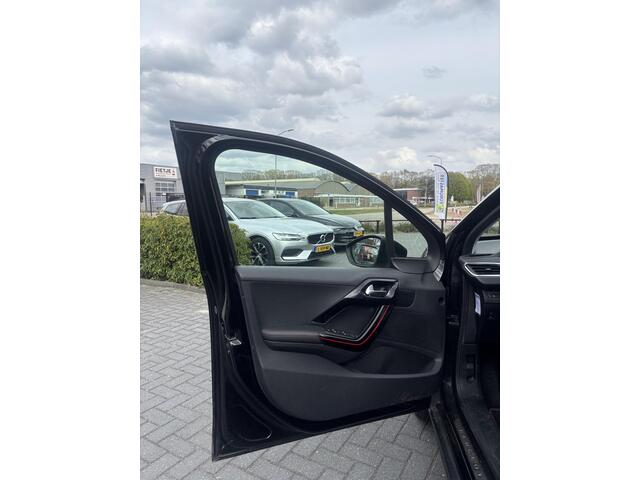 Peugeot 2008 1.2 PureTech GT-line |Navigatie|Trekhaak|