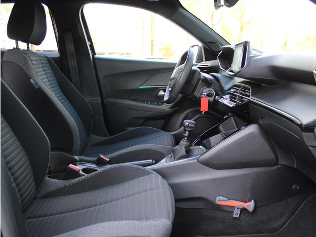 Peugeot 2008 1.2 PureTech Style | Navi / Camera / Airco