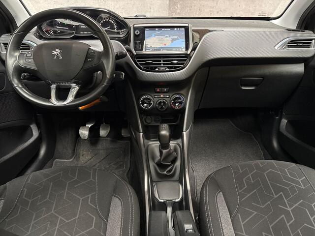 Peugeot 2008 1.2 PureTech Sport (PANORAMADAK, APPLE CARPLAY, NAVIGATIE, SPORTSTOELEN, PARKEERSENSOREN, CRUISE, NIEUWE APK, NIEUWSTAAT)