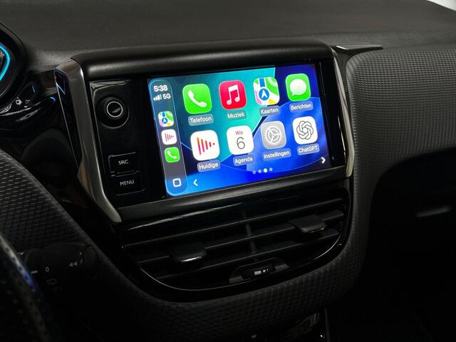 Peugeot 2008 1.2 PureTech Sport (PANORAMADAK, APPLE CARPLAY, NAVIGATIE, CLIMATE, LEDER/ALCANTARA, SPORTSTOELEN, GETINT GLAS, CRUISE, NIEUWE APK, NIEUWSTAAT)