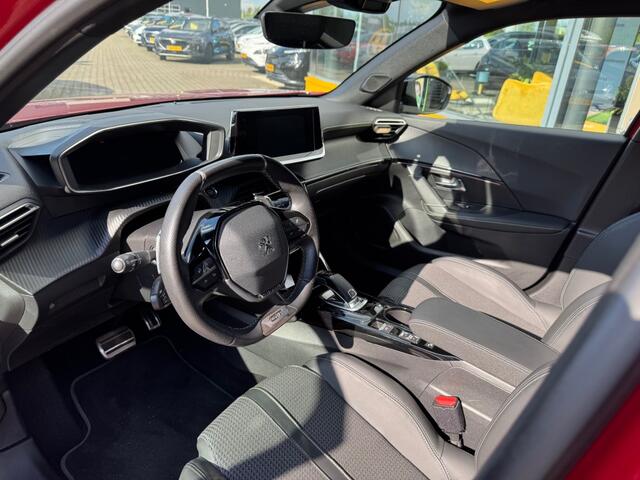 Peugeot 2008 1.2 PureTech GT-Line - trekhaak - stoelverwarming - sensoren