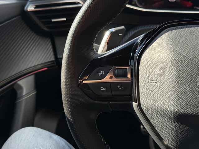 Peugeot 2008 1.2 PureTech GT-Line - trekhaak - stoelverwarming - sensoren