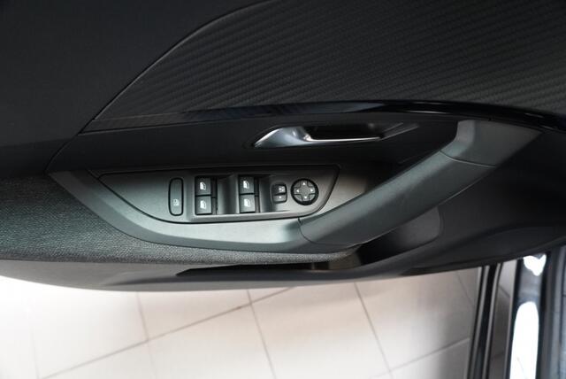 Peugeot 2008 1.2 Hyb 136 Style|HYBRID|AUTOMAAT