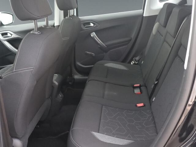 Peugeot 2008 Blue Lion 1.2 Turbo 110pk | NAVI | AIRCO | PANODAK |